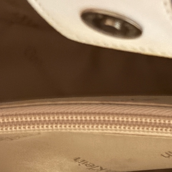 Calvin Klein Shoulder Cream Floral Tote Bag Tassel tag - Picture 6 of 11